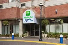 Holiday Inn Express Toronto Downtown 