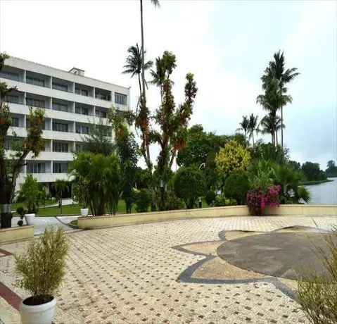 Inya Lake Hotel 