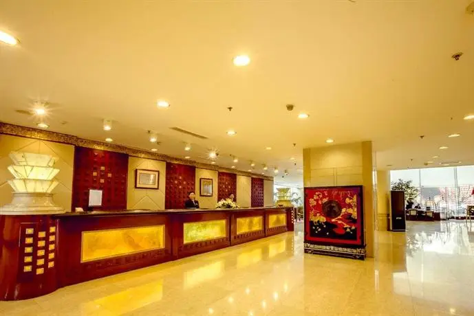 Central Plaza Hotel Dalian 