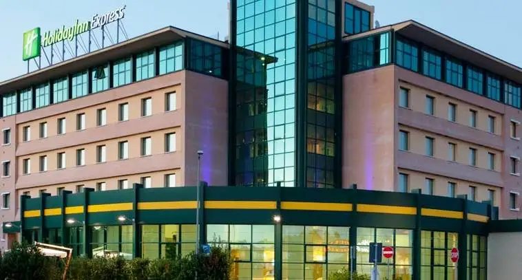 Holiday Inn Express Bologna Fiera