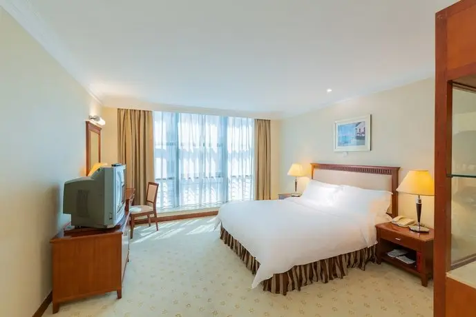 Shenzhen Dongmen Metropark Suites Hotel