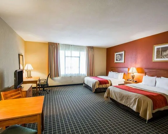 Clarion Inn & Suites Miami International Airport 