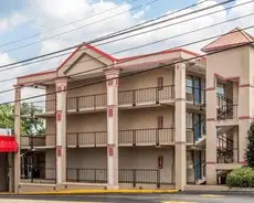 Econo Lodge Airport Atlanta 