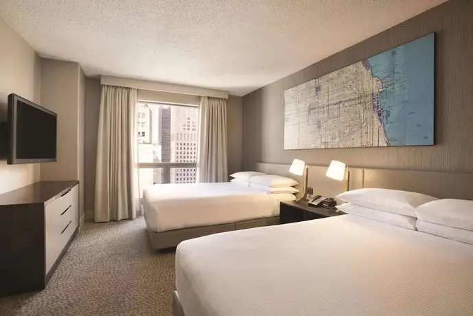 Hilton Chicago/Magnificent Mile Suites 