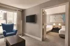 Hilton Chicago/Magnificent Mile Suites 