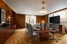 Hilton Chicago/Magnificent Mile Suites 