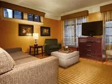 Best Western Plus Hospitality House Suites 