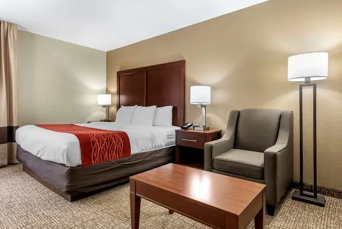 Comfort Inn and Suites Eastgate Cincinnati 