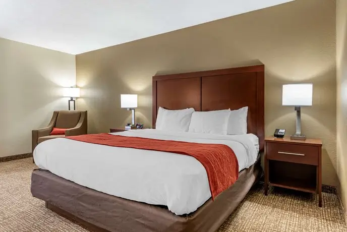 Comfort Inn and Suites Eastgate Cincinnati 