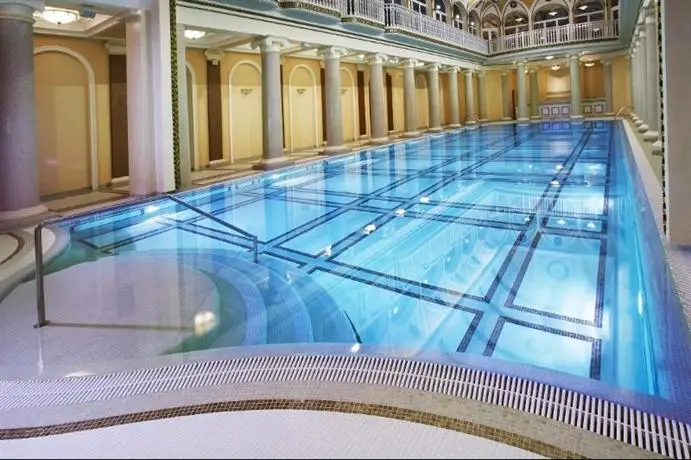 Londonskaya SPA Hotel