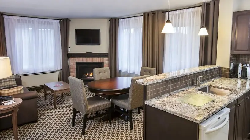 Holiday Inn Express & Suites Tremblant 