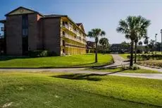 Quality Inn and Suites Golf Resort 