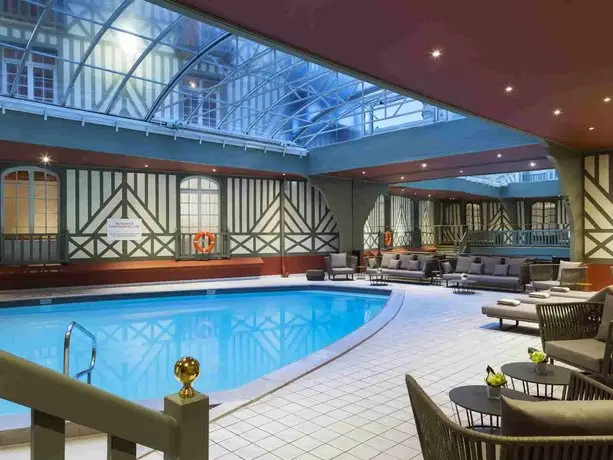 Hotel Barriere Le Normandy 