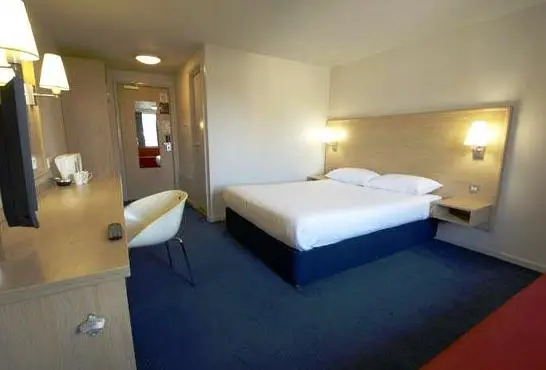 Travelodge Cardiff Central 