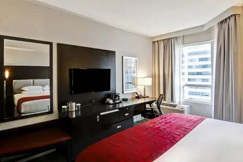 DoubleTree by Hilton Toronto Downtown 