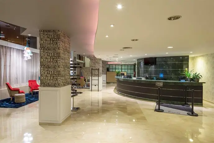 Tryp Barcelona Apolo Hotel 