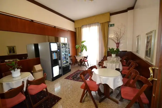 Hotel Residence Parma 