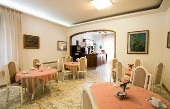 Hotel Roma Pisa 