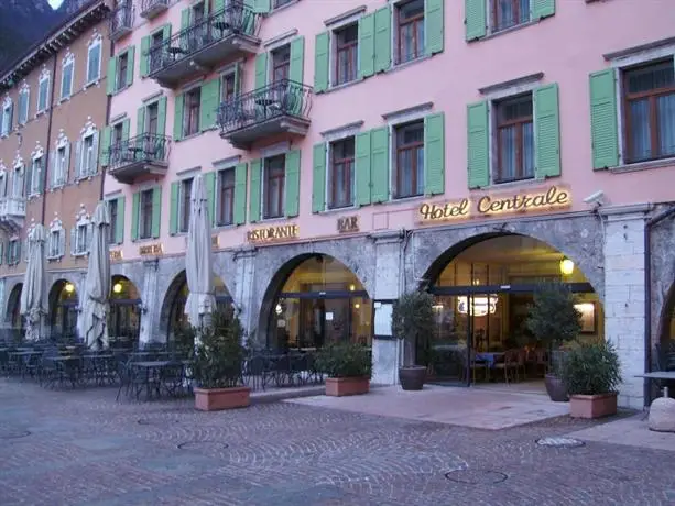 Hotel Centrale Riva del Garda