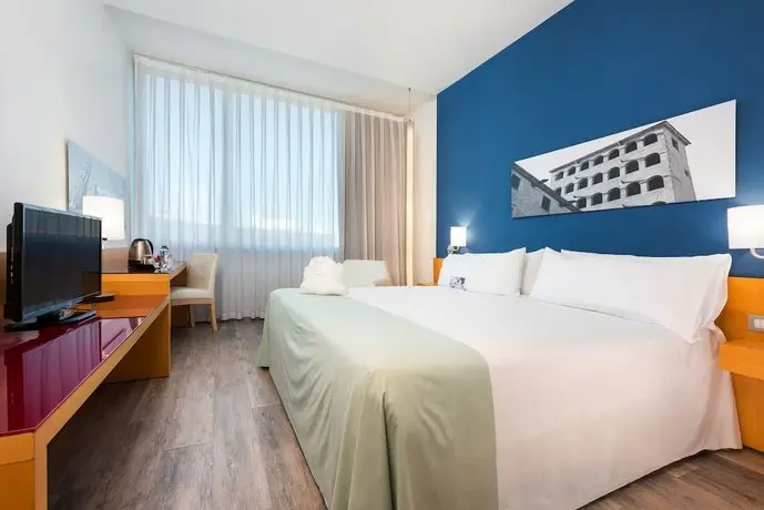 Tryp Barcelona Aeropuerto Hotel 