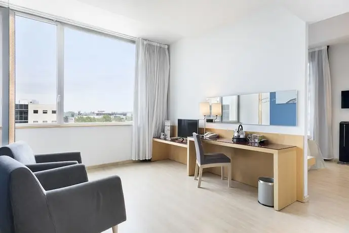 Tryp Barcelona Aeropuerto Hotel 