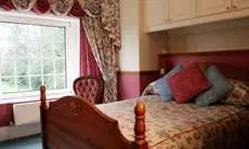 Waterhall Country House Gatwick 