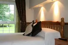 Waterhall Country House Gatwick 