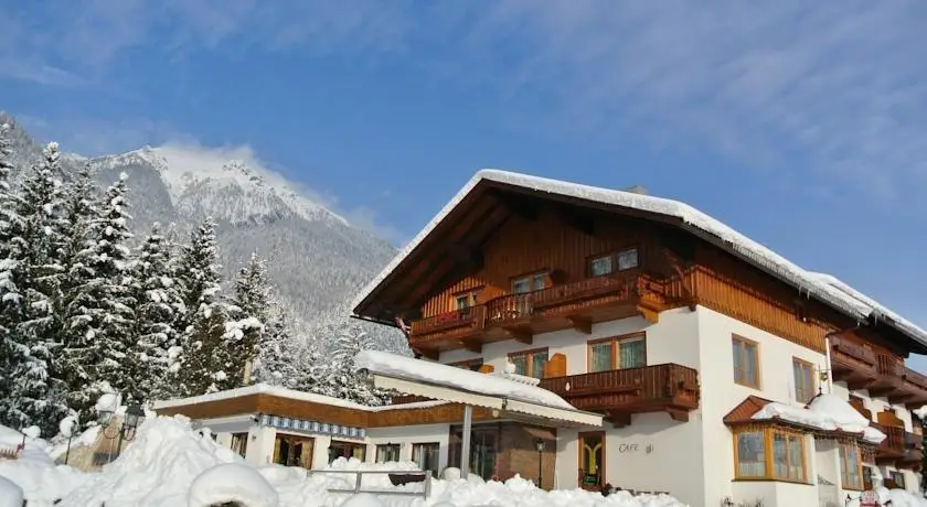 Hotel Karntnerhof & SeeBlick Appartements 