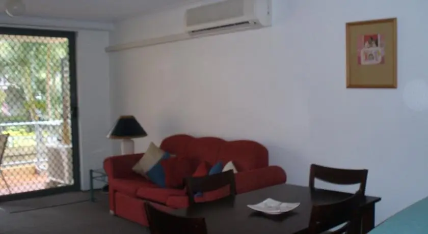 Coolamon Holiday Apartments Gold Coast 