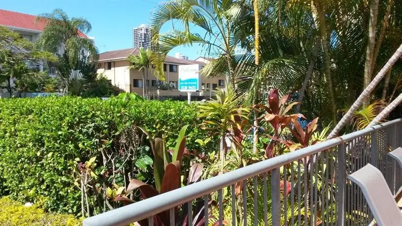 Coolamon Holiday Apartments Gold Coast 