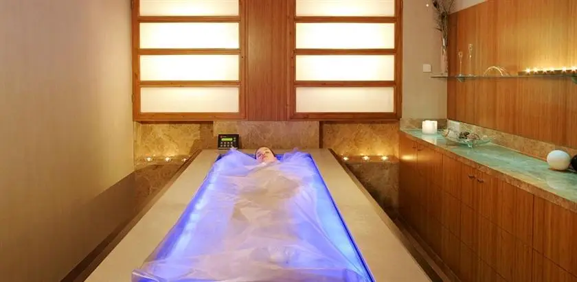 Richmond Nua Wellness Spa - Adult Only 