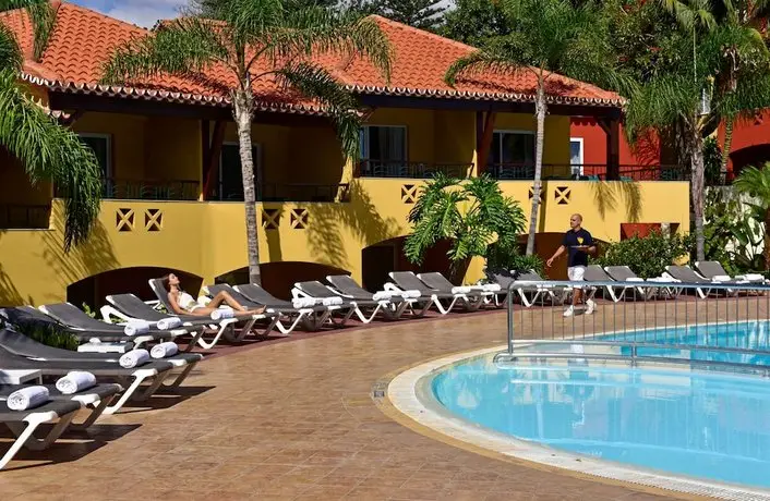 Pestana Village Garden Resort Aparthotel 