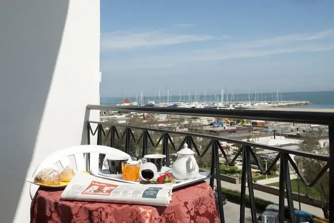 Hotel Lungomare Cervia 