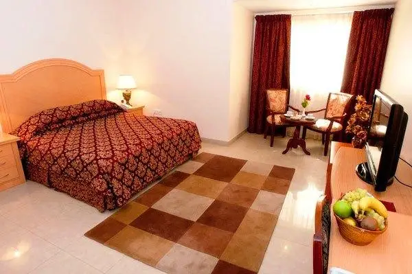 Safeer Hotel Suites 