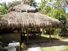 Surfers Home Boracay Cottages 