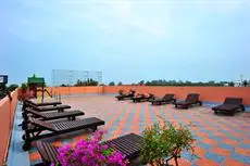 Thipurai City Hotel 