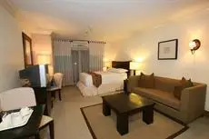 Crown Regency Suites Mactan 