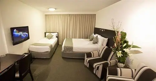 St Ives Motel Apartments