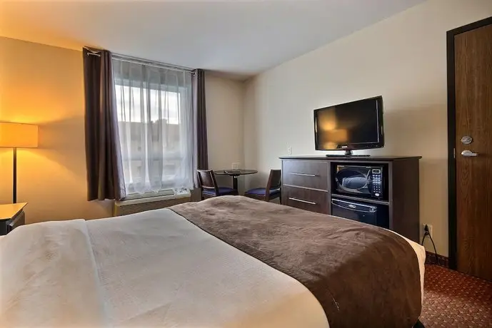 Super 8 by Wyndham Quebec City 