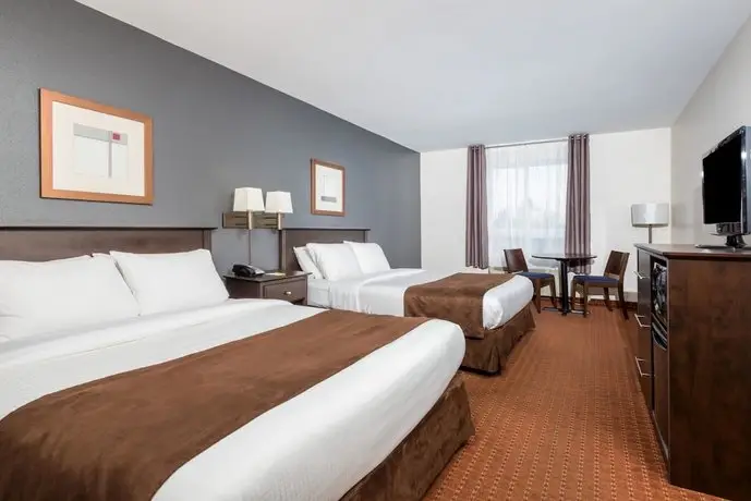 Super 8 by Wyndham Quebec City 