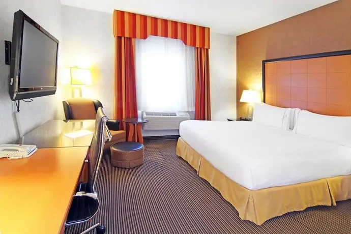 Holiday Inn Express Calgary South 