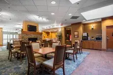 Econo Lodge Inn & Suites University 