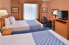 Econo Lodge Inn & Suites University 