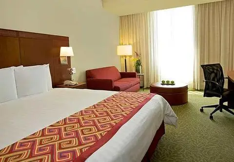 Courtyard by Marriott Panama at Multiplaza Mall