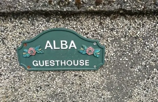 Alba Guesthouse 