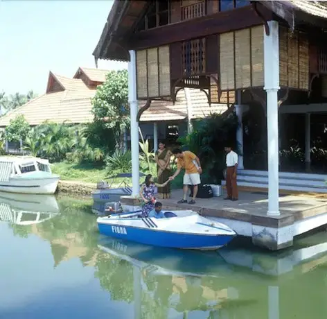 Kumarakom Lake Resort 