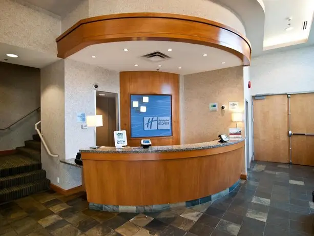 Holiday Inn Express Vancouver Airport - Richmond