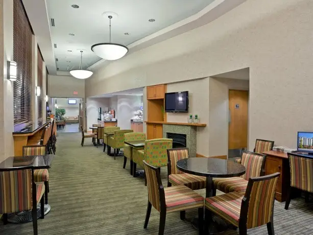 Holiday Inn Express Vancouver Airport - Richmond