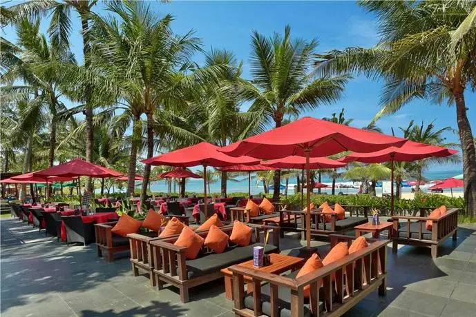 Legian Beach Hotel 