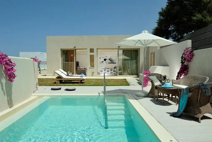 Knossos Beach Bungalows & Suites